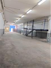 Industrial building in El Toscar