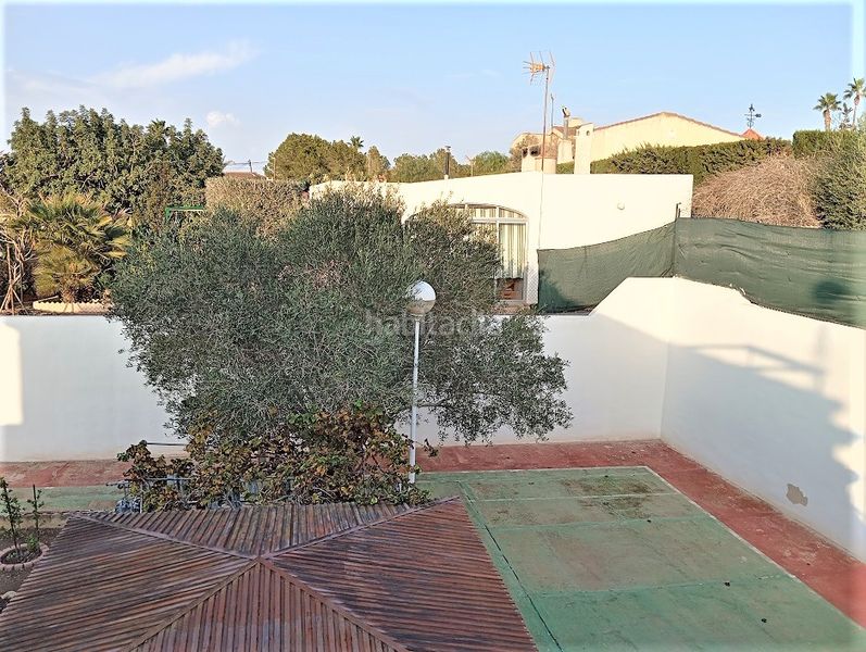 Foto c619a572-48af-43d4-9e2a-a6eb04bc447a. Xalet amb xemeneia aparcament piscina a San Fulgencio