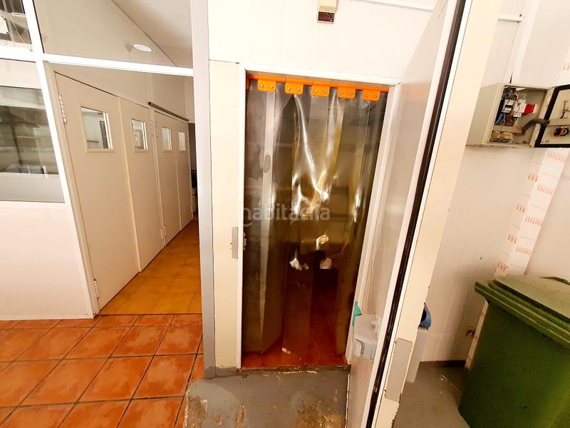 Foto 9cb2b500-c775-48fc-a571-815564e5c7b1. Lloguer local comercial a Plaza Crevillente - Antiguos Juzgados - El Asilo Elche / Elx