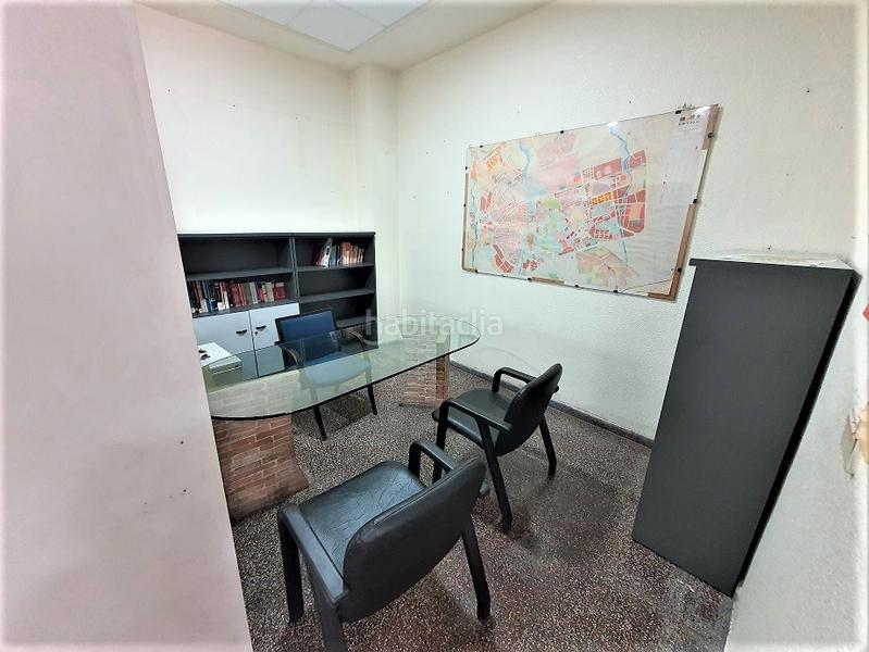 Foto 638fe432-fb91-407c-a7de-ed0e2d67e01a. Alquiler local comercial en Reina Victoria - Miguel Hernández Elche / Elx