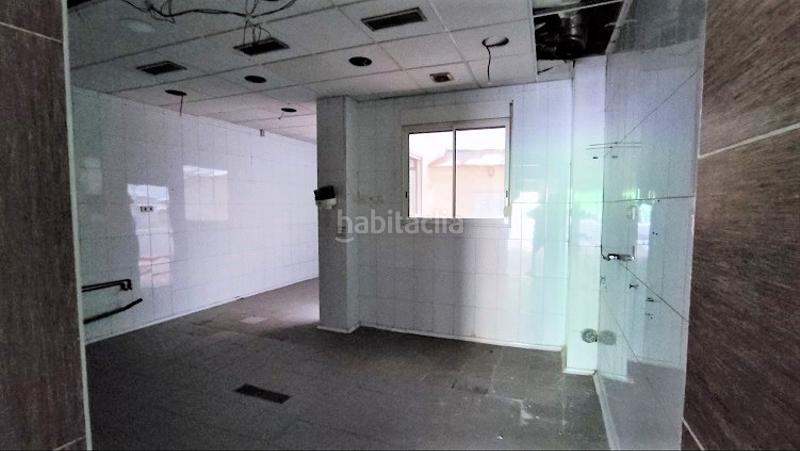 Foto 73c6ade4-1d41-4414-af64-ee0c7b195926. Rent business premise in Reina Victoria - Miguel Hernández Elche / Elx