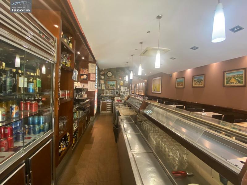 Foto cbc3c83c-0720-43f1-95dd-a8edc53b2a0b. Alquiler local comercial grupo la noria traspasa restaurante en pleno funcionamiento por jubilación junto a Hospital general. en Albacete