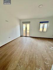 Piso en San Pedro. Grupo la noria vende piso reformado  de 4 habitaciones, 1 bao,