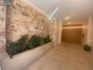 Location Appartement  Calle calderon de la barca. Grupo la noria alquila piso estudiantes muy amplio en calle cald