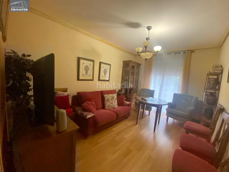 Foto 0c7fc5e7-45fb-4cf3-82ac-6c0ffea453b4. Etagenwohnung mit heizung in Feria Albacete