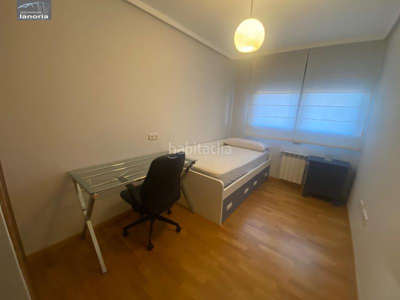 Foto b8cd15a7-5408-467b-ba30-95742a71bc6c. Rent apartment with heating parking pool in Facultad de Medicina Albacete