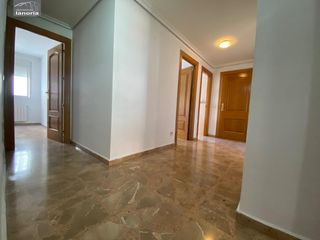 Affitto Appartamento  Calle imperial. Grupo la noria alquila piso con garaje incluido, junto a corte i