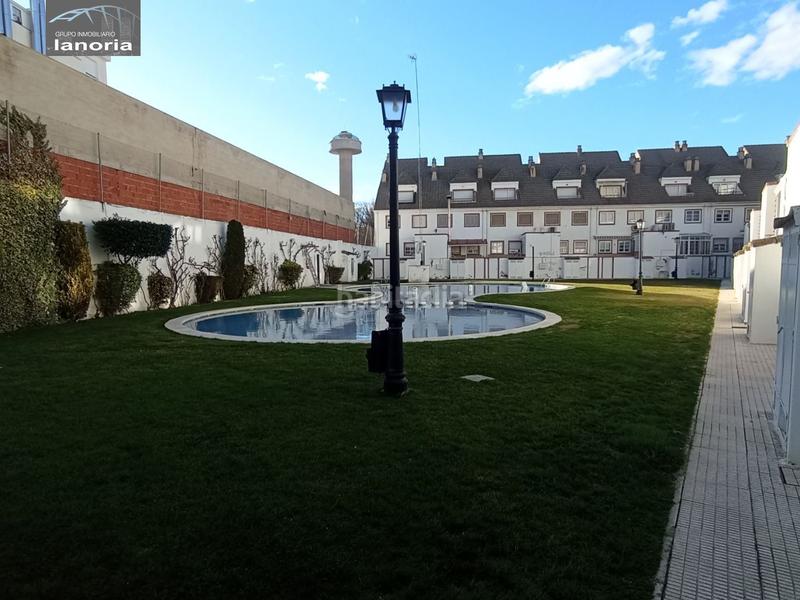 Foto dd0a4974-27b1-44a9-b6fe-fecdac081976. Maison jumelée avec chauffage parking piscine dans San Pablo Albacete