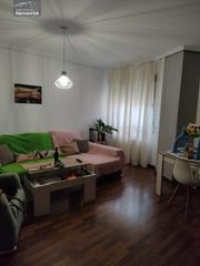 Piso en San Pablo. La noria vende piso con patio, garaje y trastero incluido en pre