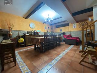 Casa adossada en Imaginalia - Llanos del guila. Grupo la noria vende adosado amueblado y equipado. zona barrio i