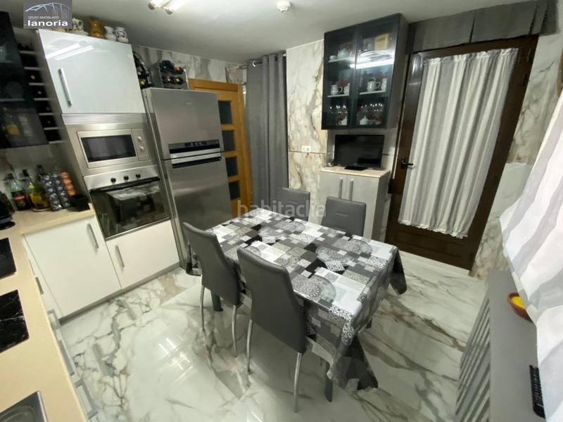 Foto e8e77514-e06a-4d08-8d05-f9aa1f17574b. Semi detached house with heating parking in Facultad de Medicina Albacete