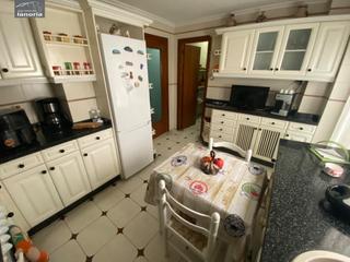 Pis  Calle feria. Grupo la noria vende piso. 3 dormitorios y 2 baos en paseo de l
