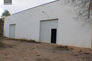 Fabrikhalle in Pedanías - Extrarradio. Grupo la noria vende  terreno de 8.000m con una nave de 390m en
