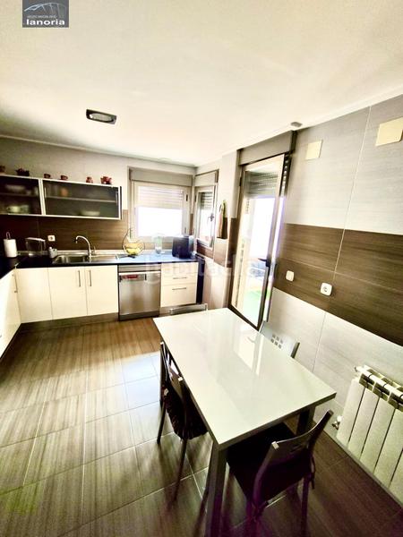 Foto 34ba99be-5bcb-462c-96c5-af7186d370a7. Semi detached house with heating parking in Facultad de Medicina Albacete