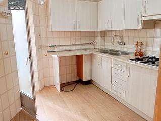 Pis a Ensanche - Franciscanos. Grupo la noria vende piso de 3 dormitorios, 1 baño y ascensor. z
