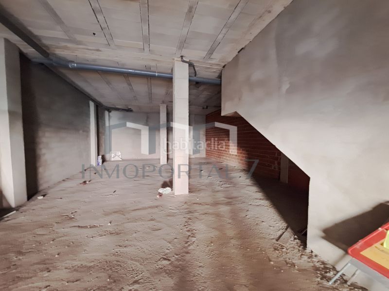 Foto ad0cb377-c062-4144-99b0-7d52cc3d0dec. Locale commerciale in El Carmen Manises
