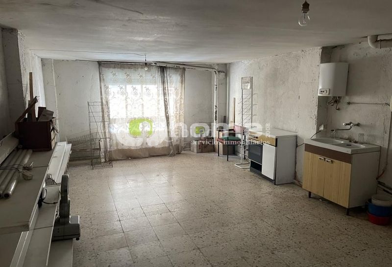 Foto 51569280-f9c2-4031-895b-726f1782bb8a. Local comercial a Las Viñas Zamora