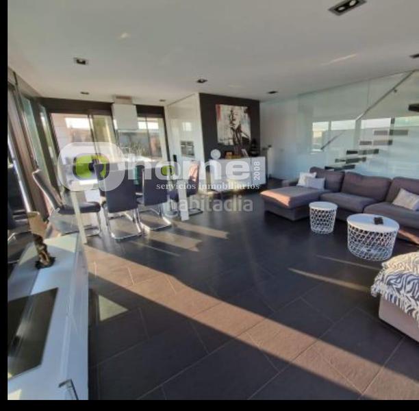 Foto 73ff8f57-2435-4e91-ac1b-040c2f394c5e. Chalet en calle cementerio 23 chalet en Roales