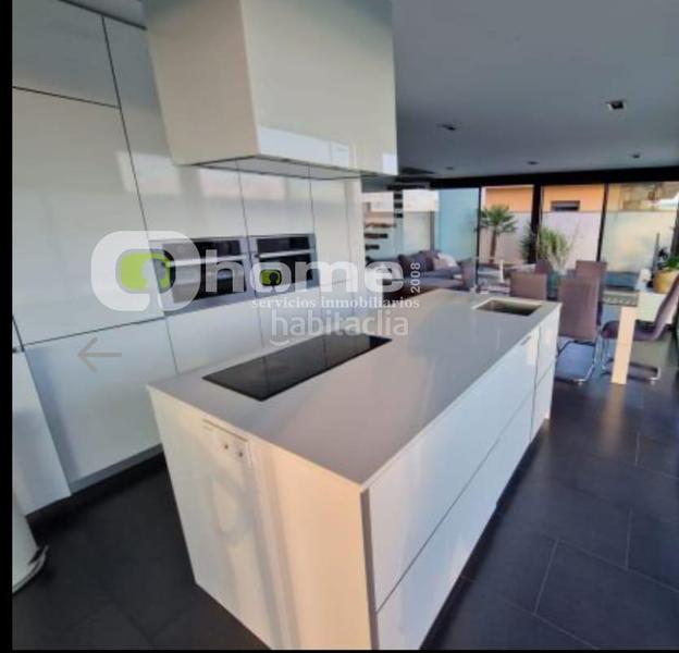 Foto d95ff579-2294-405c-bab9-b598d0726fb2. Chalet en calle cementerio 23 chalet en Roales