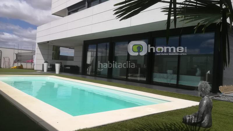 Foto e595b123-aa70-451f-8b0d-aed48aed3639. Chalet en calle cementerio 23 chalet en Roales