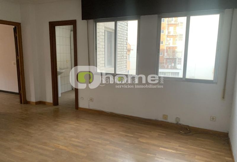 Foto 6574f424-e249-423d-ac54-6cd70e87d5a7. Office space in calle alfonso de castro 2 in Casco Antiguo Zamora