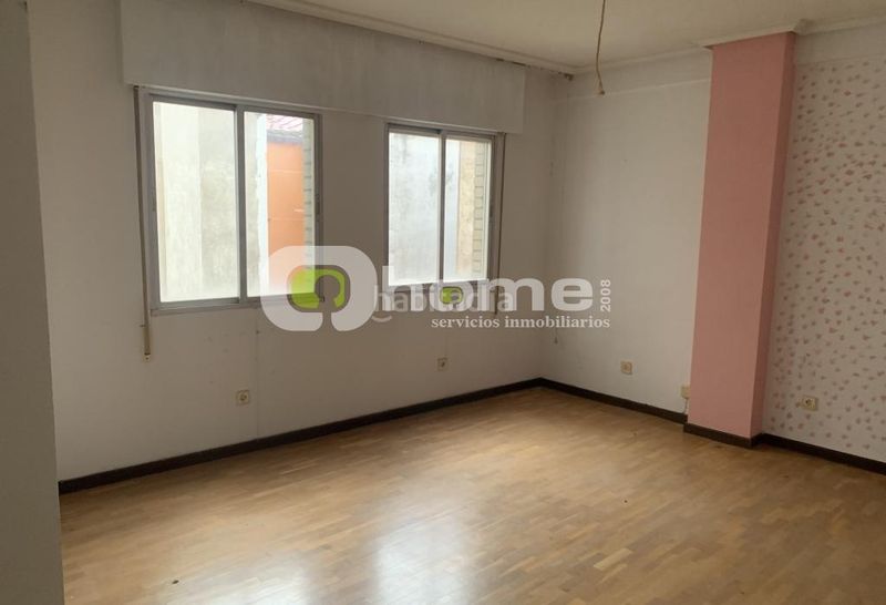 Foto 8e846eca-3a33-4b41-ac50-8fc99a3e12f1. Office space in calle alfonso de castro 2 in Casco Antiguo Zamora