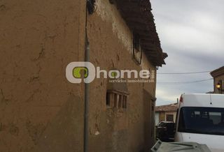 House in Calle progreso 2. Casa en pinilla de toro