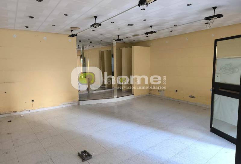 Foto 92d68d73-e9c6-40b1-a26d-d25221e41b4c. Edificio  con vivienda en venta en Benavente