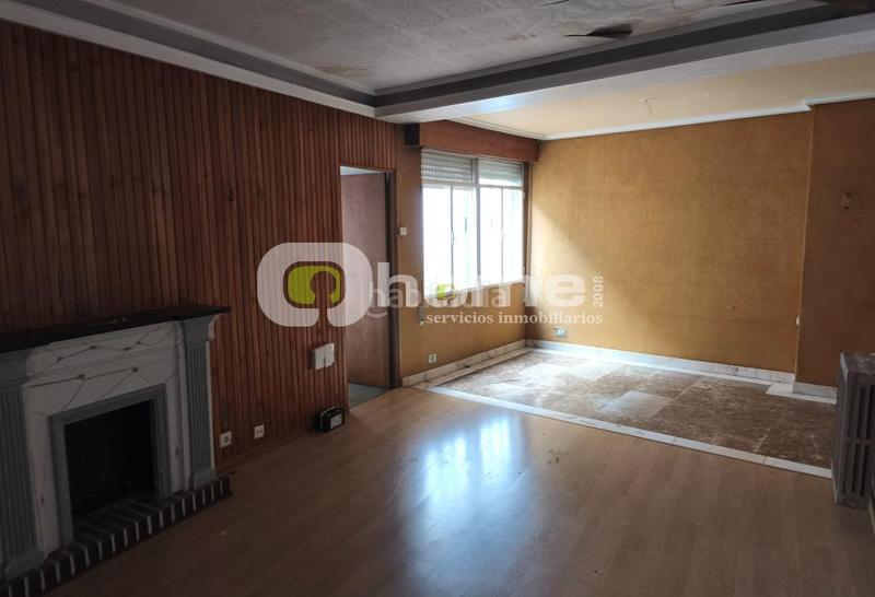 Foto c6b3d08e-d1be-471e-a4c1-ffe1e4f3aeb5. Edificio  con vivienda en venta en Benavente