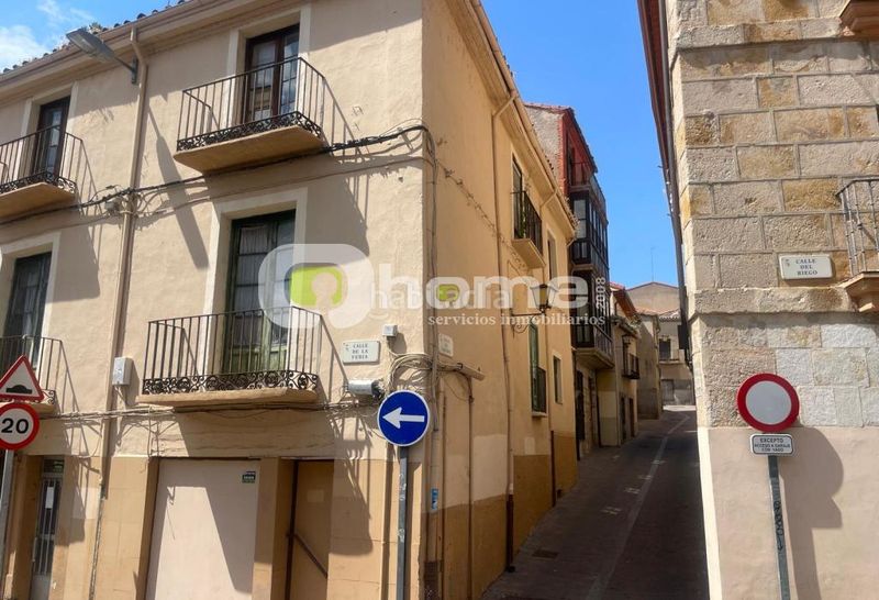 Foto 0daa395a-8aa3-44bf-a71e-2fcbe8b70f9f. Casa a calle de la feria 2 a Casco Antiguo Zamora