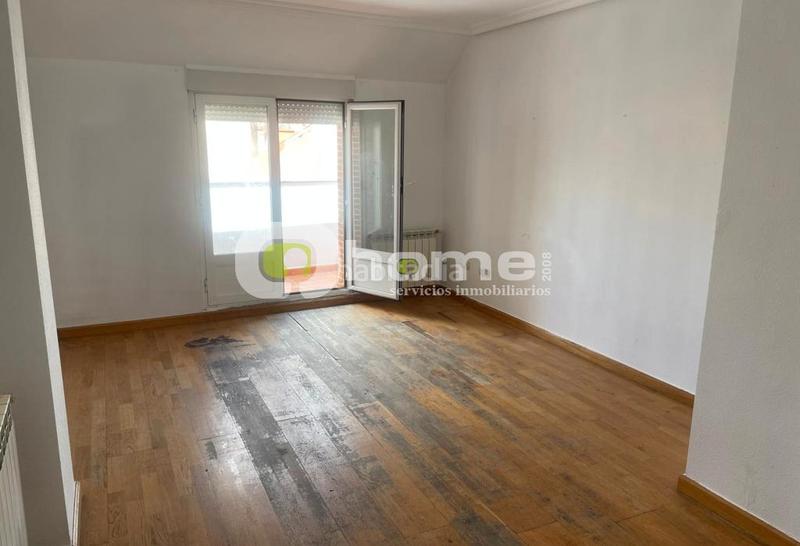 Foto ca6f37be-118f-4c50-a843-087aadb7f9bd. Pis amb calefacció a Benavente