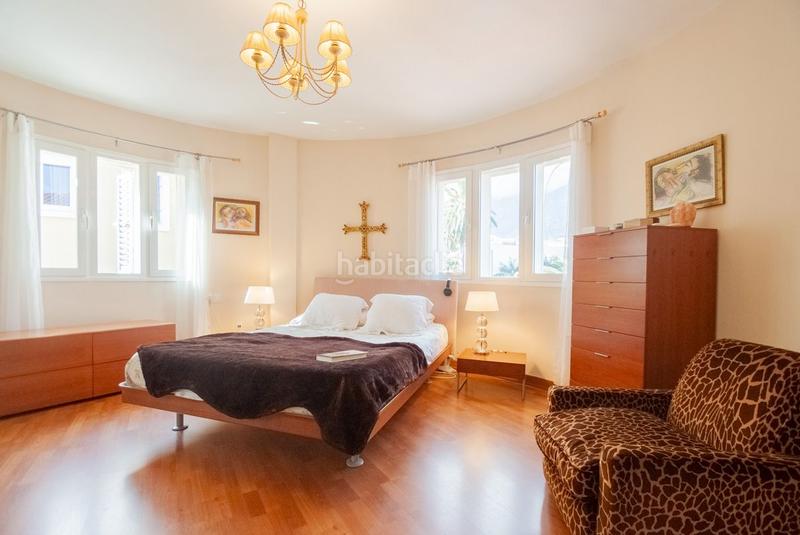 Foto 723ae2bc-e8b4-4f0c-9be6-f0fab0952836. Casa aparellada a calle el castillo 24 a Longuera - Toscal Realejos (Los)