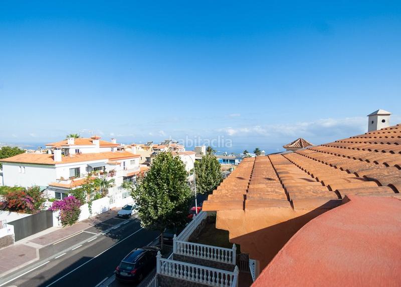 Foto d097634a-8a9d-4a2c-8767-79f6a3f8b5de. Casa aparellada a calle el castillo 24 a Longuera - Toscal Realejos (Los)