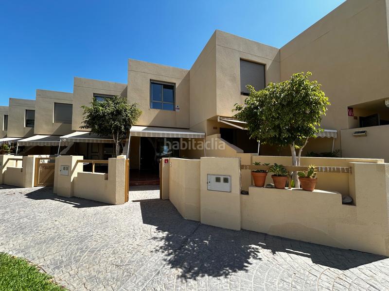 Foto 54814d93-af2f-45c7-b033-237eb36be500. Dúplex en calle el cano 5 en Los Abrigos Granadilla de Abona