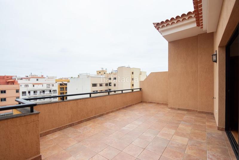 Foto ad92d136-7ca2-4656-b9a0-d25b381199b8. Àtic a n/a a Zona Martiánez Puerto de la Cruz