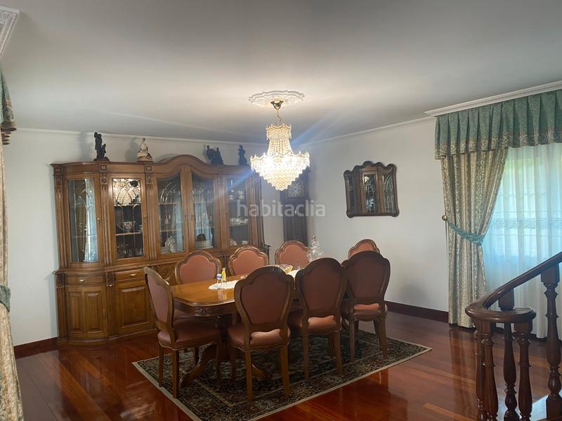 Foto 887efe6b-95d7-44ec-8a5f-f1a296d68dc3. Xalet amb xemeneia calefacció aparcament a Dodro