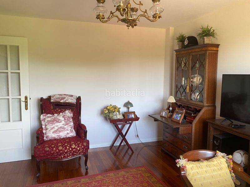 Foto bb3c3aa9-de9b-4619-990e-f7bbd7bd2247. Casa pareada en Brión