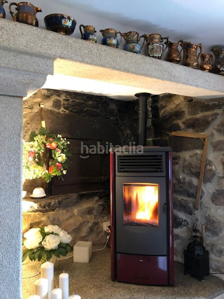 Foto d9cebd0c-18ec-4d47-a56c-1d77b9e48c95. Casa pareada en Brión