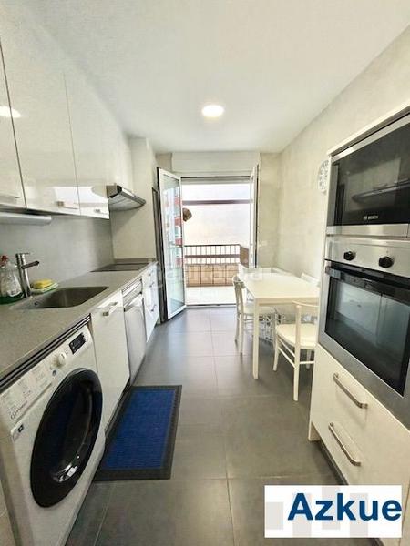 Foto 0b6ae6a3-b61e-467f-a8c5-f121e329a946. Piso en Zumaia