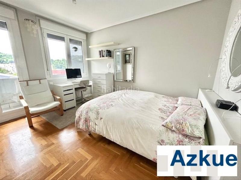 Foto 58067cae-cdb2-4ed7-a39a-771795007650. Dúplex duplex con terraza en Zumaia