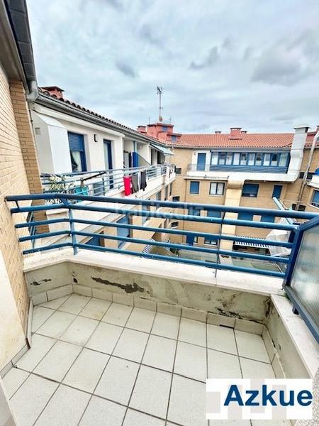 Foto b3fda53d-f088-4f58-8fc7-e1c44272059b. Dúplex duplex con terraza en Zumaia