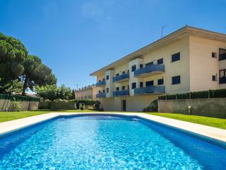 Dúplex  Calle ponent. Fantástico dúplex a solo 650m de la playa y junto a todos los se