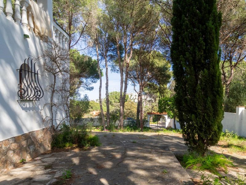 Foto 509869e2-9888-461c-bdb0-ed3c09a65280. Casa amb aparcament a Port - La Clota - Puig Sec Escala (L´)