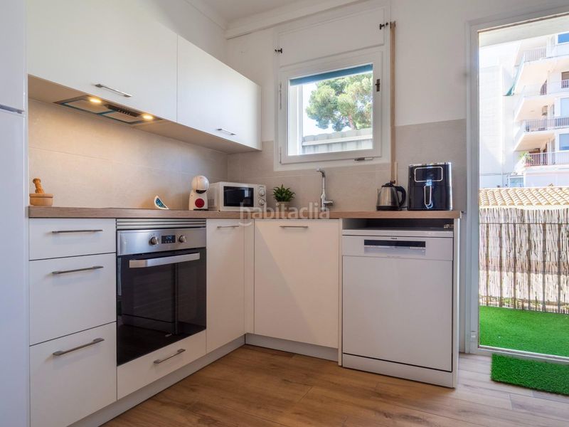 Foto 0bd7b4ea-28b4-4abd-9db3-373c328b844e. Apartament a llebeig 32 a Eixample Residencial Escala (L´)