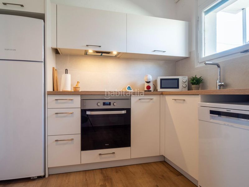 Foto b545a5f6-5e7f-46f9-b9d6-de802849cb9c. Apartament a llebeig 32 a Eixample Residencial Escala (L´)