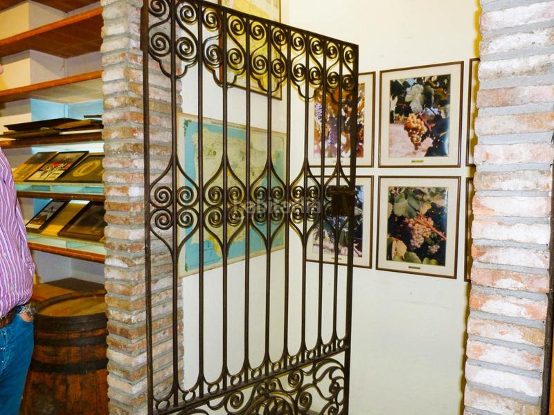 Foto bacdd8db-a27d-4edb-989b-4d78bf6411a8. Building in Eixample Sant Feliu de Guíxols