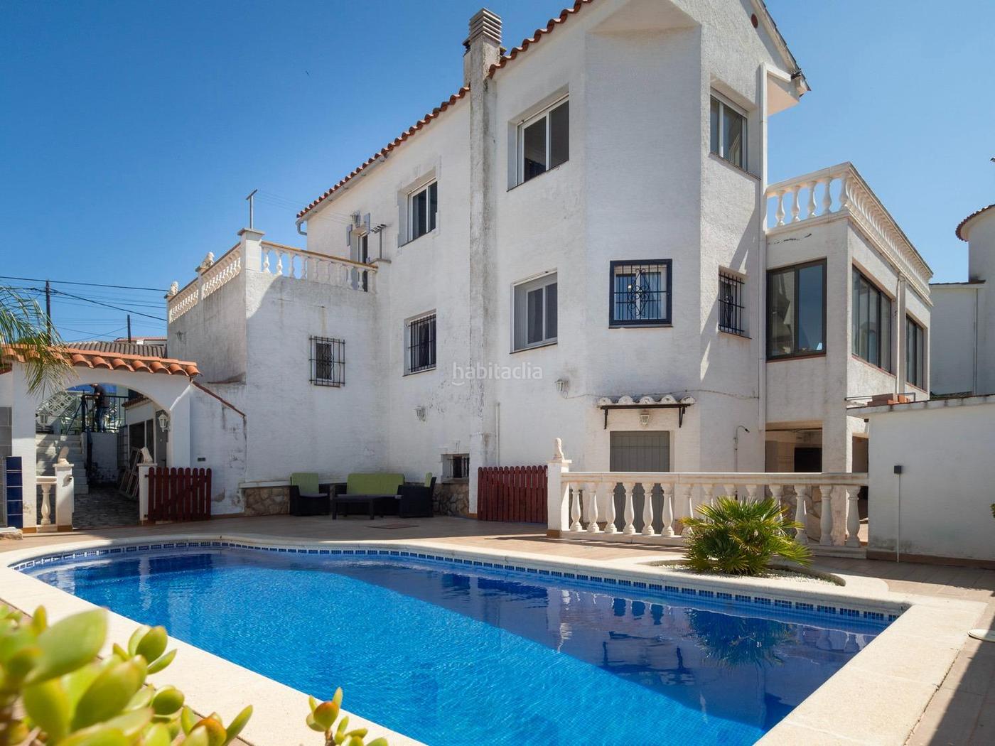 Casa espaciosa con vistas al mar y piscina privada zona Puig Sec Escala (L)
