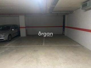 Miete Autoparkplatz in De la clota 29. Plaza grande aparcamiento volpelleres