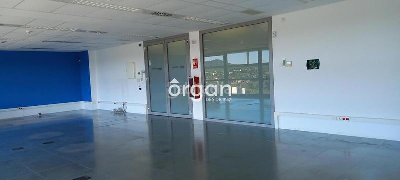 Foto 34809a2b-f223-4347-9739-76be432ffd64. Alquiler oficina en ausias march 1 oficina en alquiler en Sant Cugat del Vallès