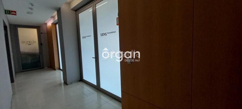 Foto 55ff125b-c74e-43e6-8338-0a5bcd0c887d. Lloguer oficina a ausias march 1 a Turó de Can Mates Sant Cugat del Vallès